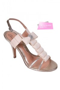 Páskové svatební boty Aruna Seth