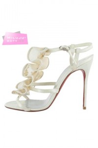 Bílé páskové svatební boty Christian Louboutin